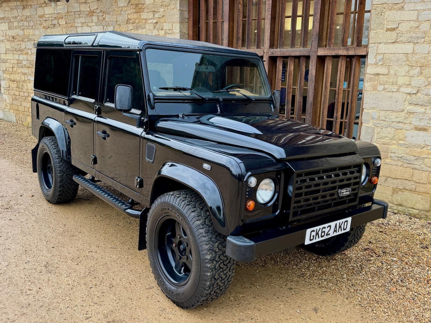 Used Land Rover Defender 2021 for sale - 76463986: Photo 9