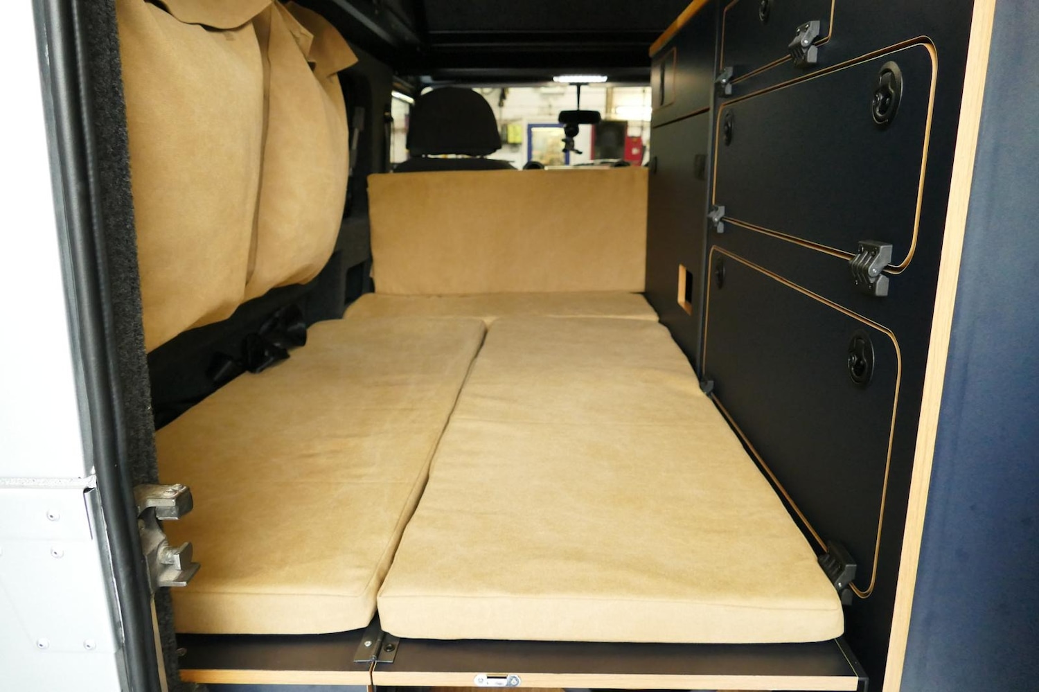 Used Land Rover Defender 2013 for sale - 76652938: Photo 19