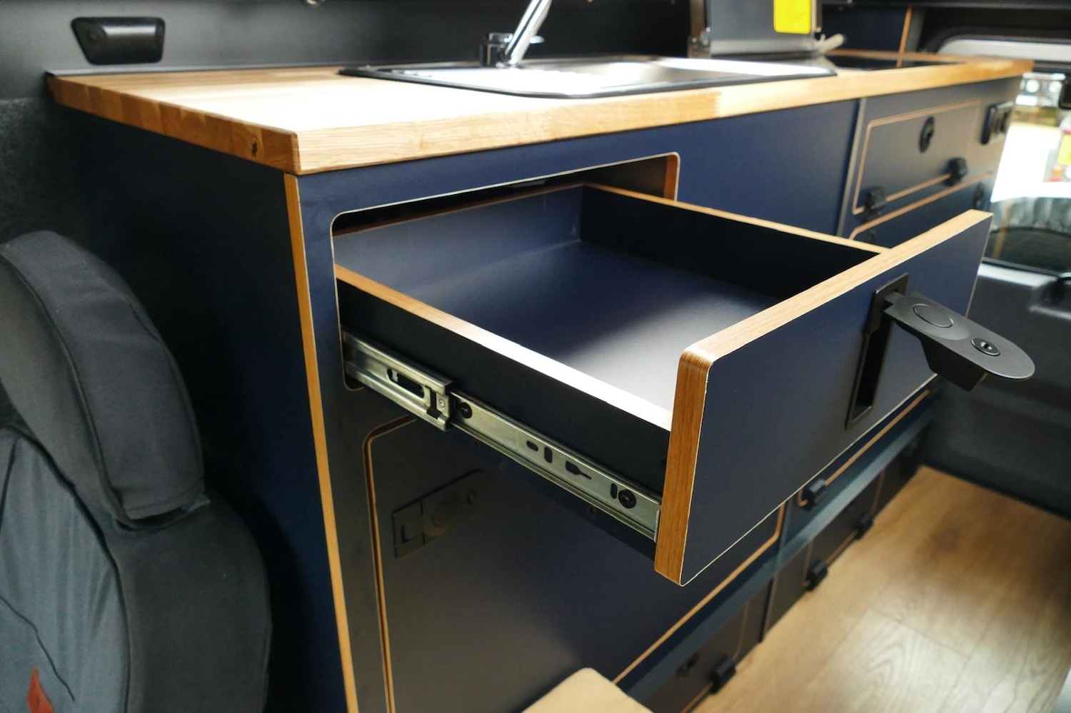 Used Land Rover Defender 2013 for sale - 76652938: Photo 22