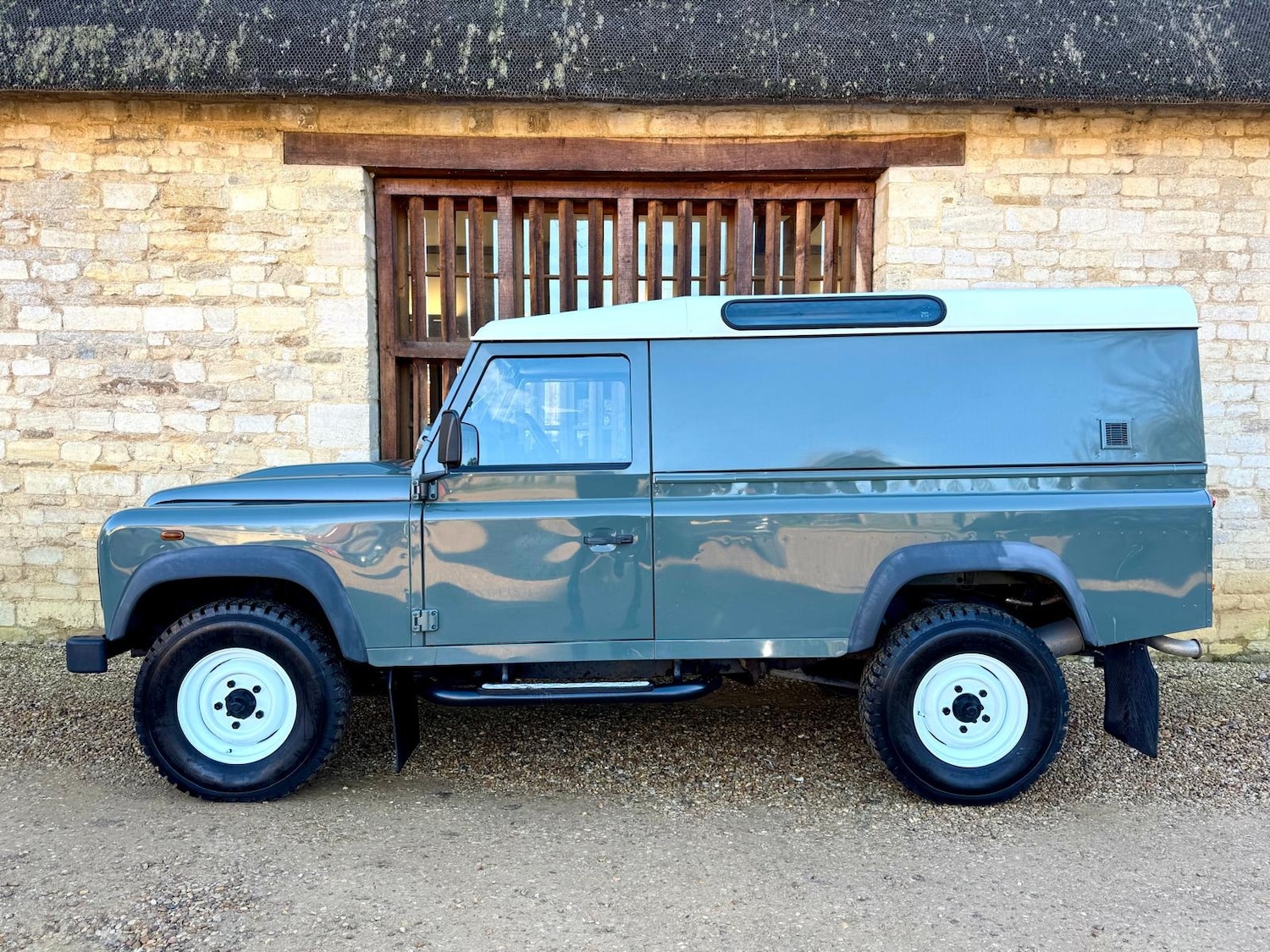 Used Land Rover Defender 2013 for sale - 76652938: Photo 32