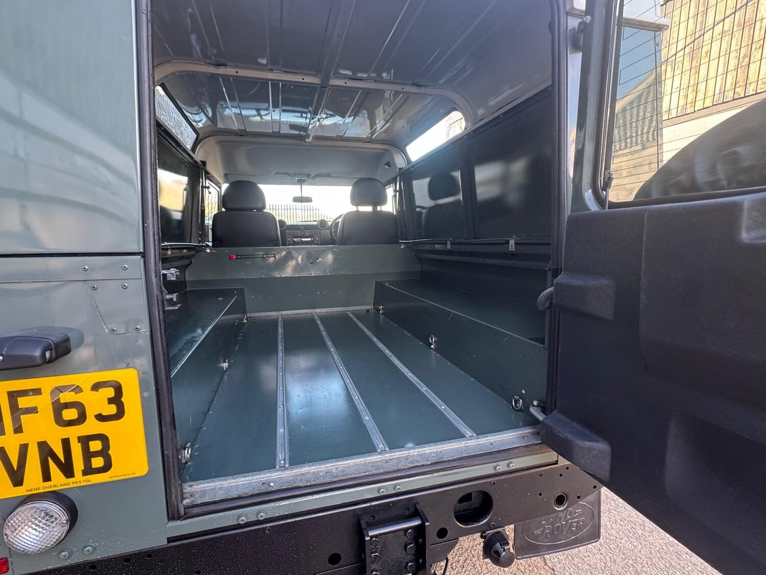 Used Land Rover Defender 2013 for sale - 76652938: Photo 41