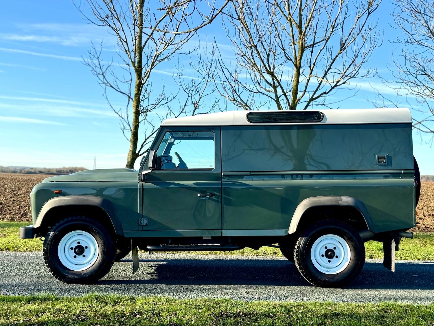 Used Land Rover Defender 2013 for sale - 76652938: Photo 51