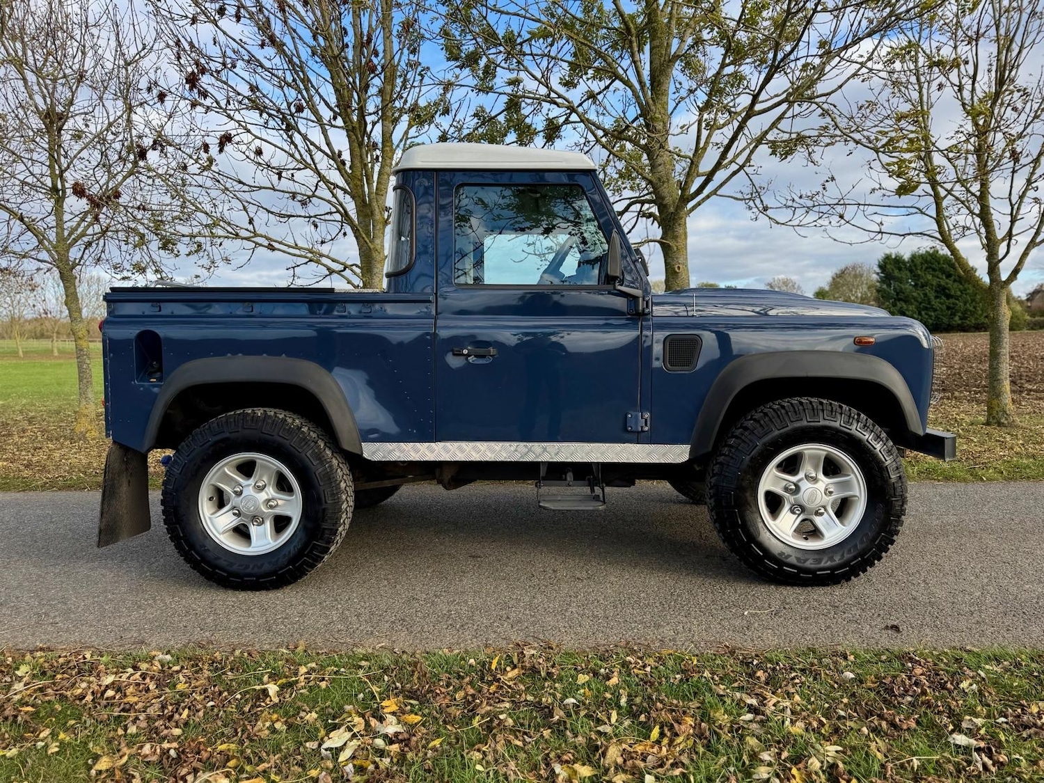 Used Land Rover Defender 2013 for sale - 76946321: Photo 13