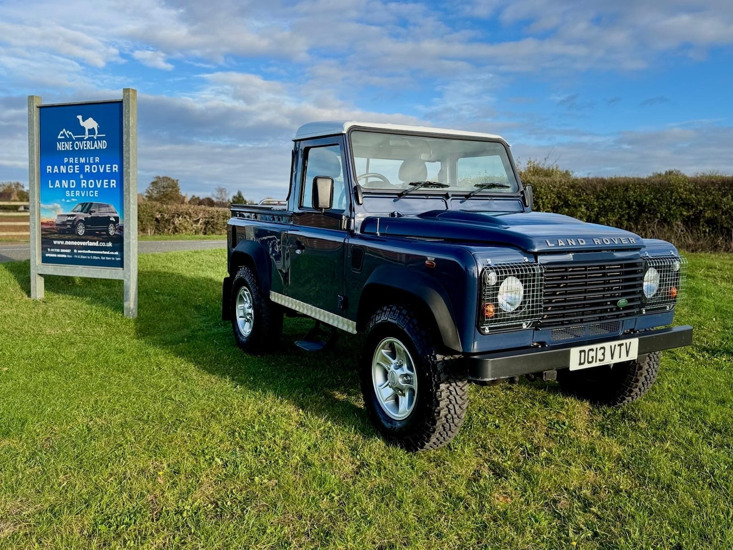 Used Land Rover Defender 2013 for sale - 76946321: Photo 17