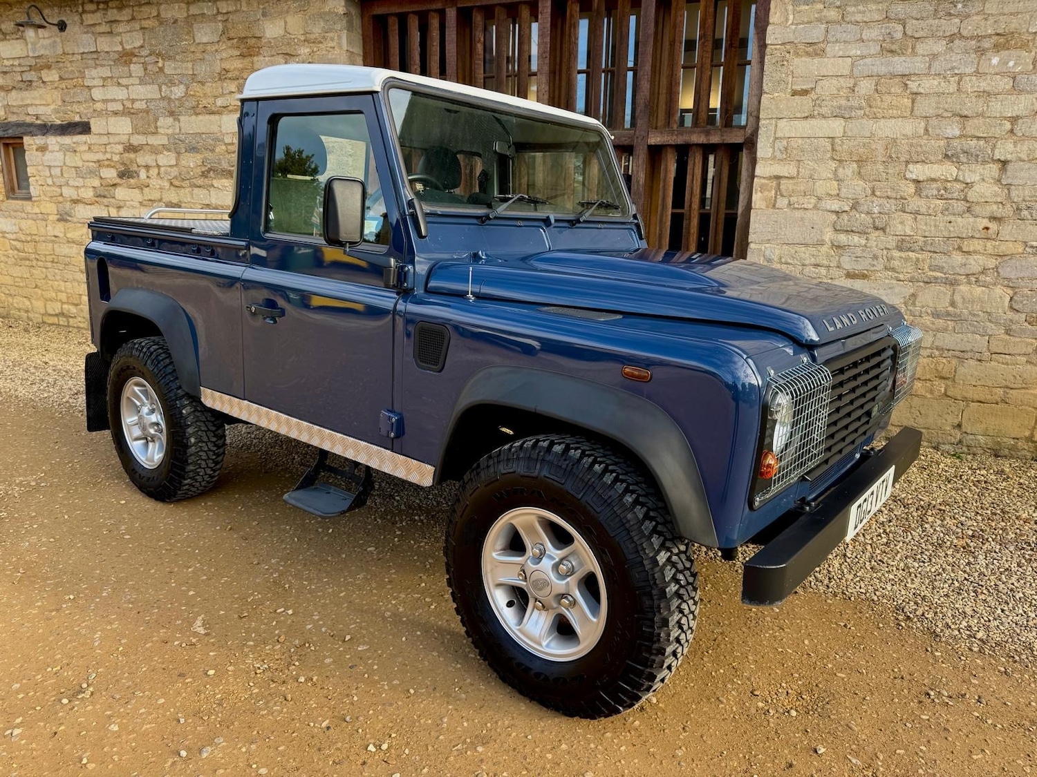 Used Land Rover Defender 2013 for sale - 76946321: Photo 6