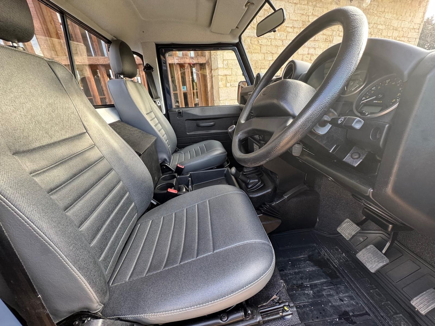 Used Land Rover Defender 2013 for sale - 76946321: Photo 9