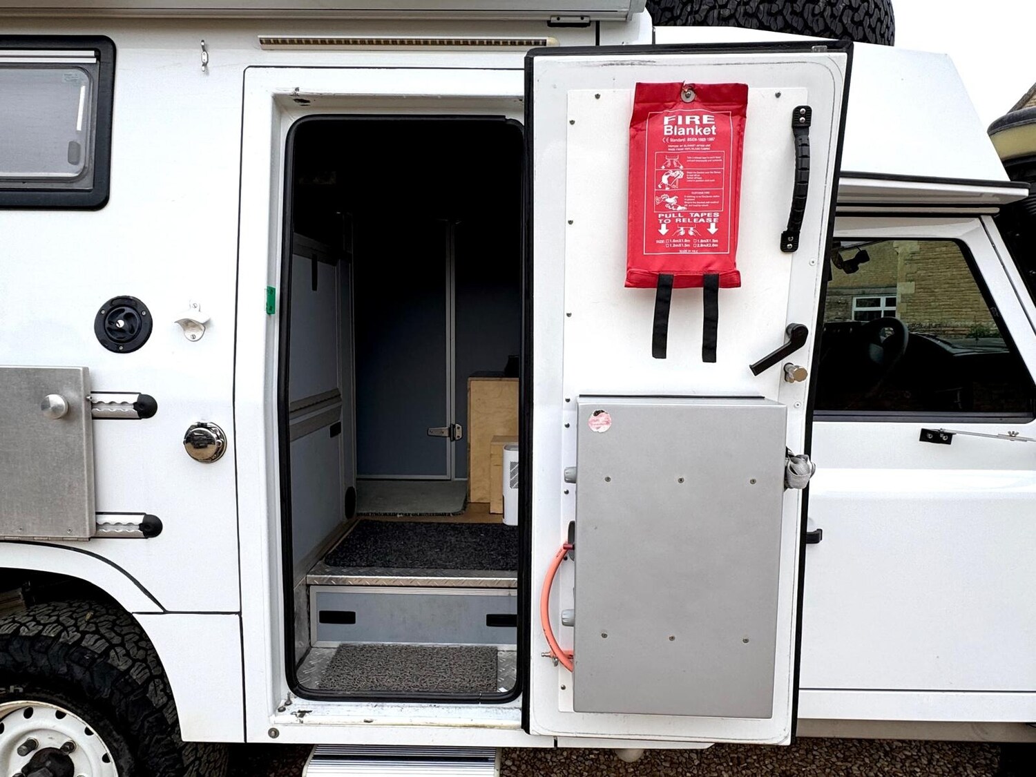Vehicle 21