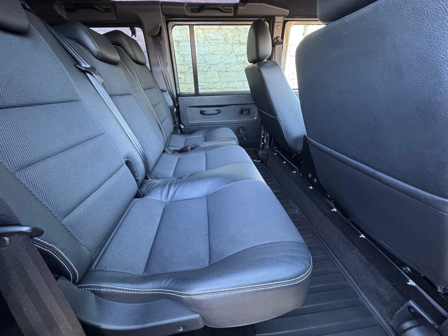 Used Land Rover Defender 2015 for sale - 77950962: Photo 10