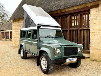 Land Rover Defender feature image