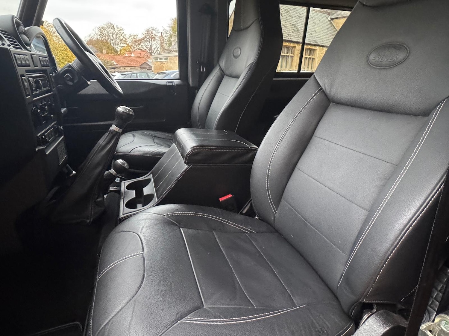 Used Land Rover Defender 2015 for sale - 76450313: Photo 13