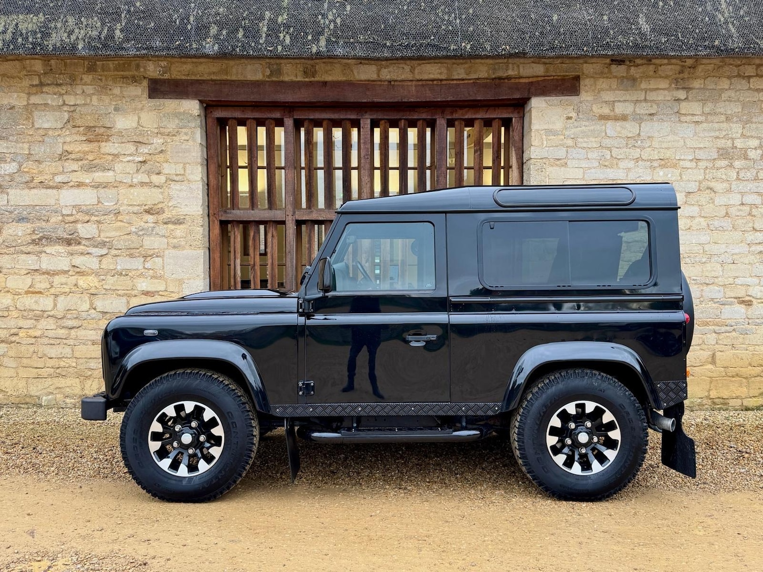 Used Land Rover Defender 2015 for sale - 76450313: Photo 2