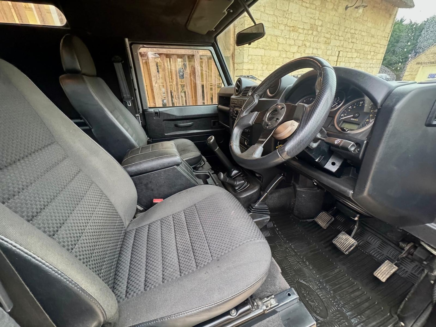 Used Land Rover Defender 2009 for sale - 77285768: Photo 9