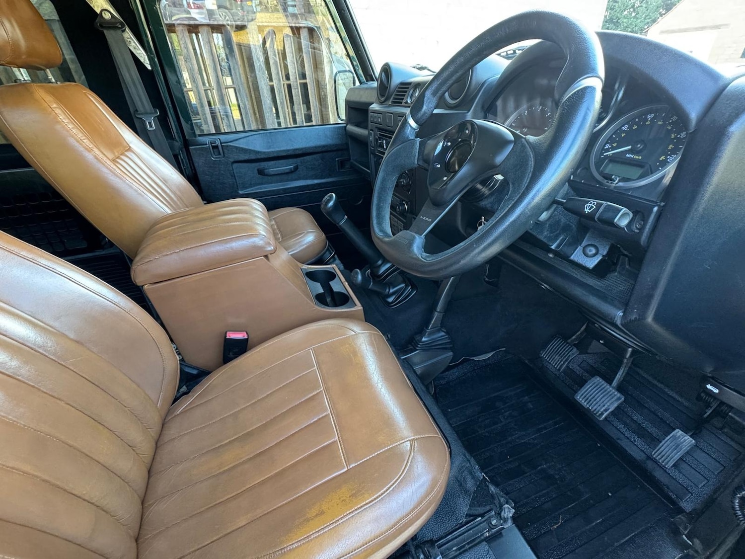 Used Land Rover Defender 2013 for sale - 76707625: Photo 7