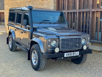 Used Land Rover Defender 2016 for sale - 76568245: Photo