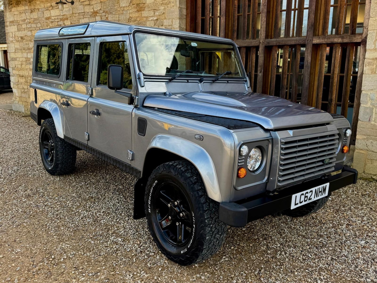 Used Land Rover Defender 2012 for sale - 77718235: Photo 6