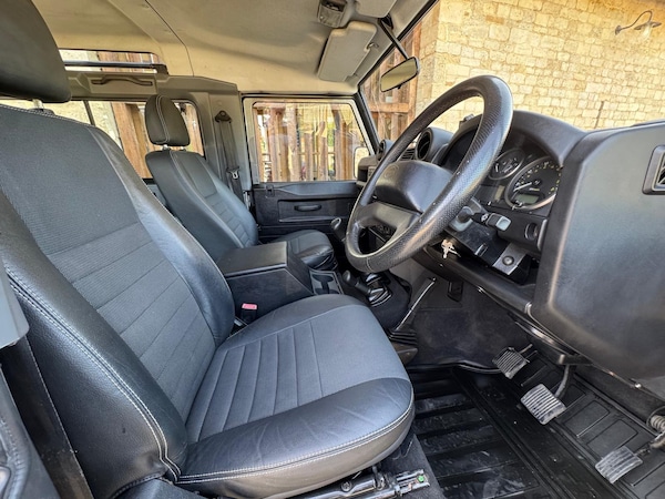 Used Land Rover Defender 2008 for sale - 75584876: Photo 5