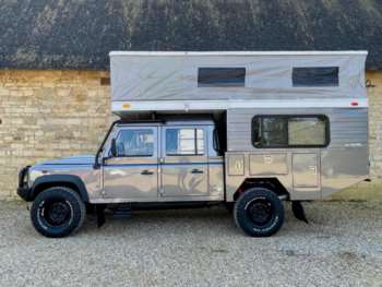 Used Land Rover Defender 2010 for sale - 74526012: Photo