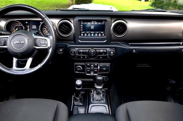 Used Jeep Wrangler 2021 for sale - 74180140: Photo 11