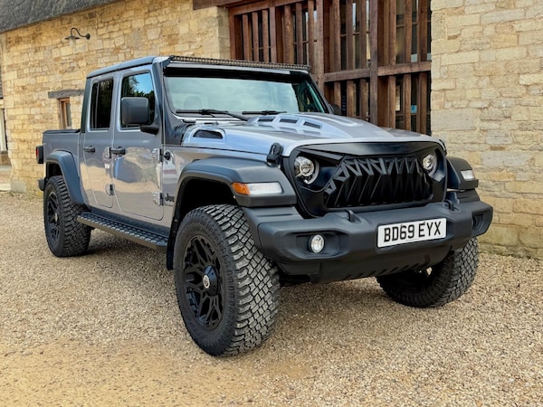 Used Jeep Wrangler 2021 for sale - 74180140: Photo 1