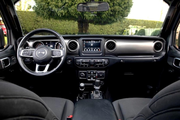Used Jeep Wrangler 2021 for sale - 74180140: Photo 9