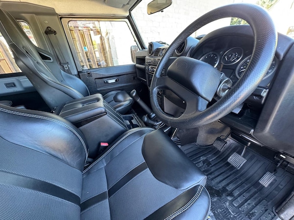 Used Land Rover Defender 2014 for sale - 75891542: Photo 9