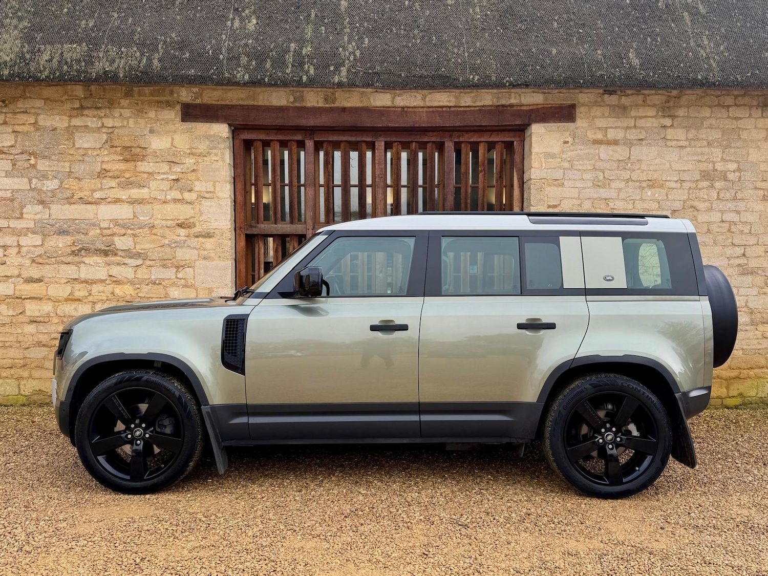 Used Land Rover Defender 2020 for sale - 77950987: Photo 8