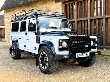 Land Rover Defender feature image