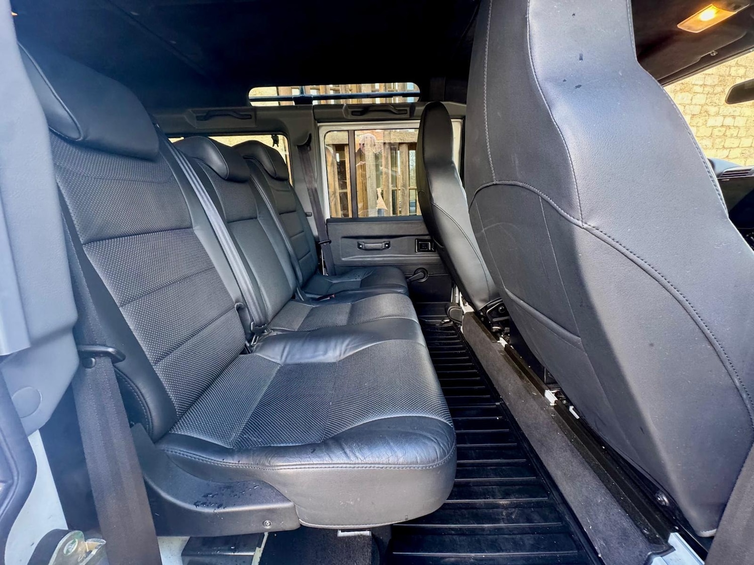 Used Land Rover Defender 2016 for sale - 77888966: Photo 21