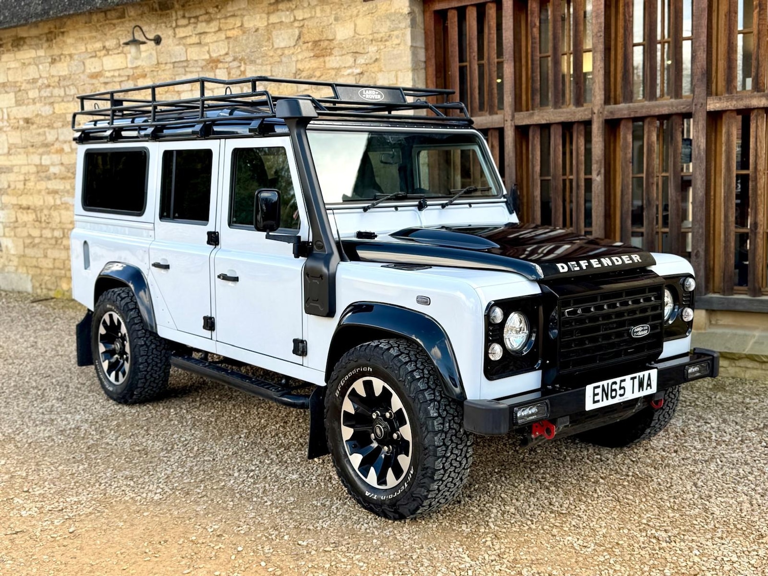 Used Land Rover Defender 2016 for sale - 77888966: Photo 6