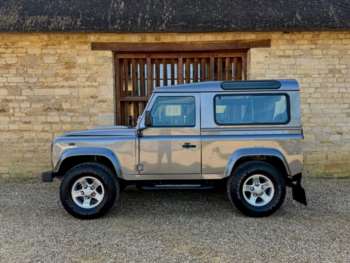 Used Land Rover Defender 2010 for sale - 74435485: Photo