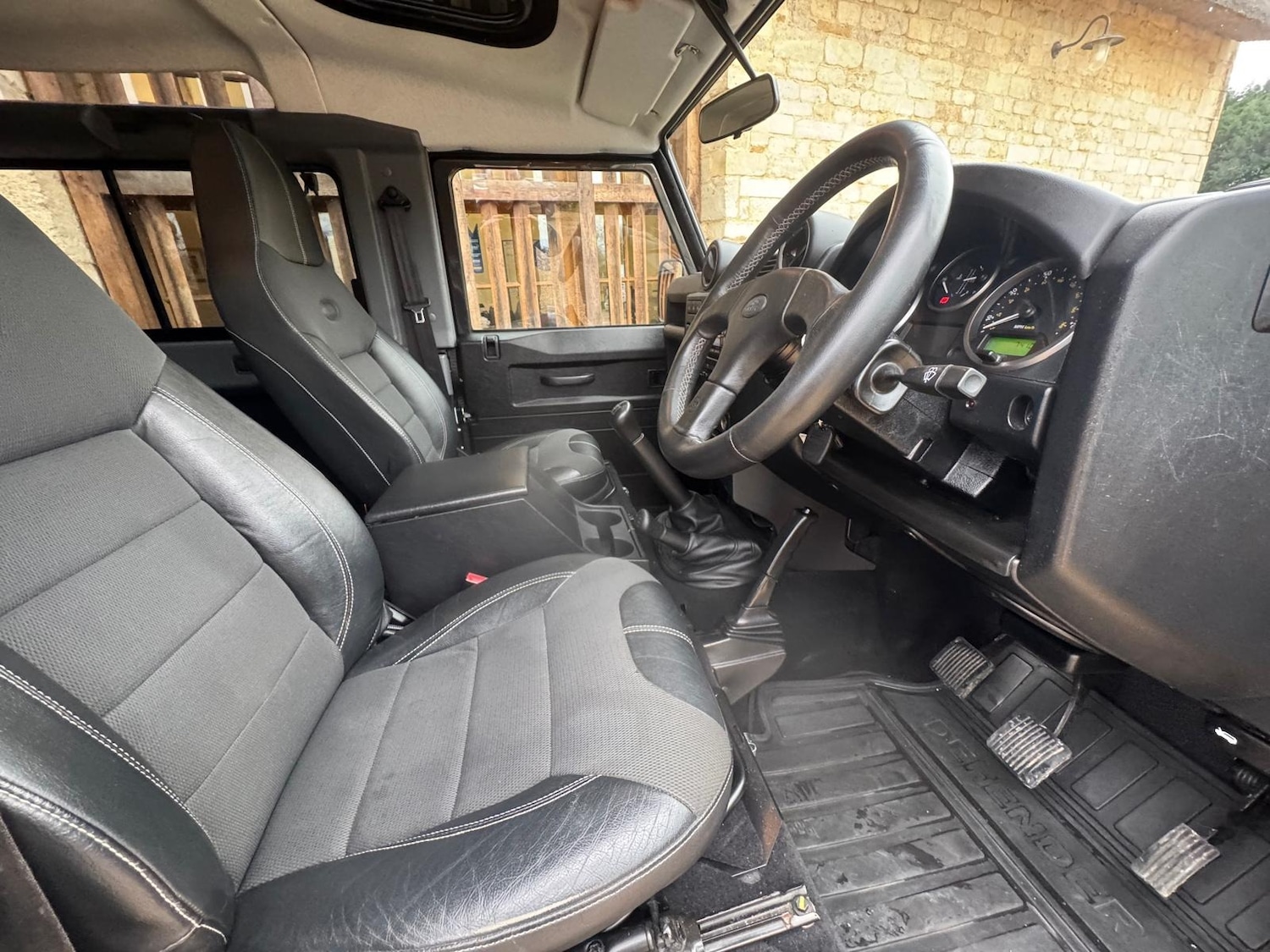 Used Land Rover Defender 2013 for sale - 77335748: Photo 17