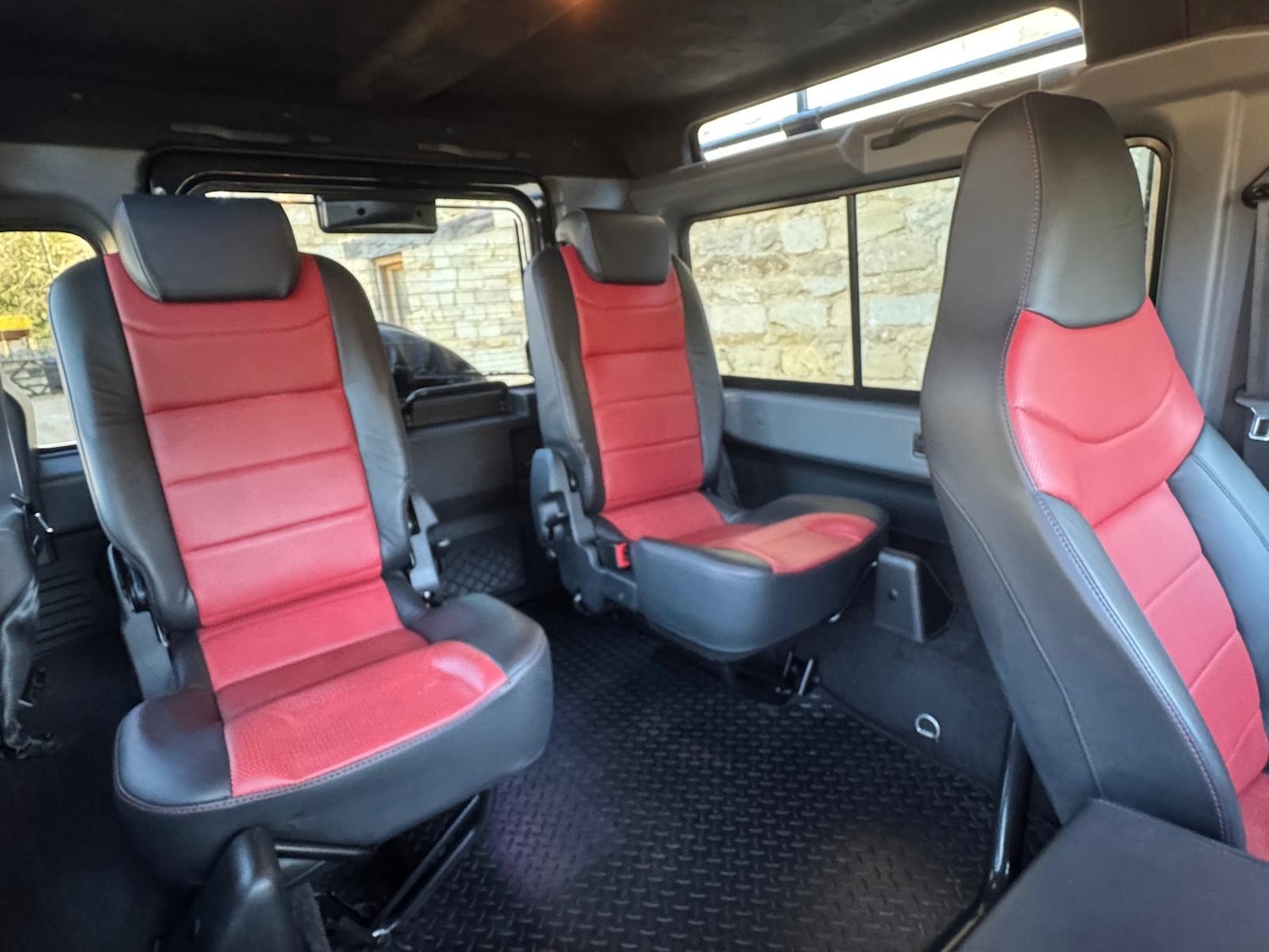 Used Land Rover Defender 2016 for sale - 77285885: Photo 12