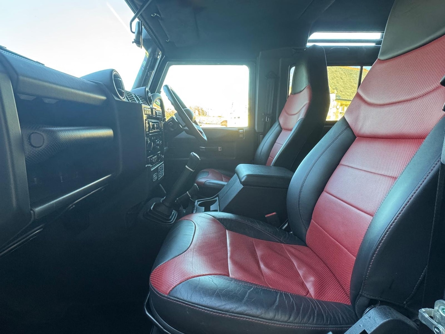 Used Land Rover Defender 2016 for sale - 77285885: Photo 14