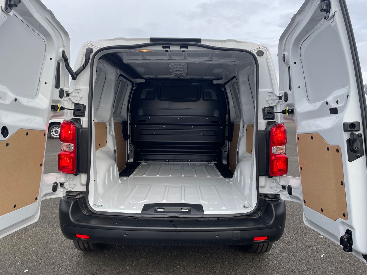 Used Vauxhall Vivaro 2025 for sale - 77089631: Photo 12