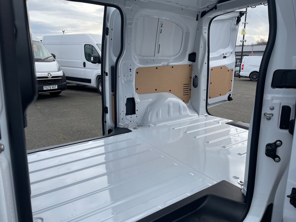 Used Vauxhall Vivaro 2025 for sale - 77089631: Photo 20