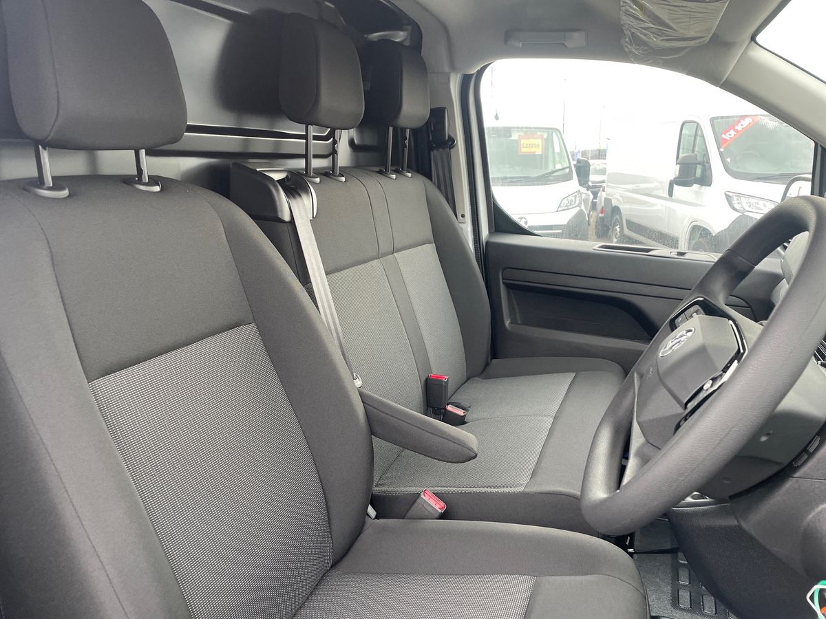 Used Vauxhall Vivaro 2025 for sale - 77089631: Photo 22