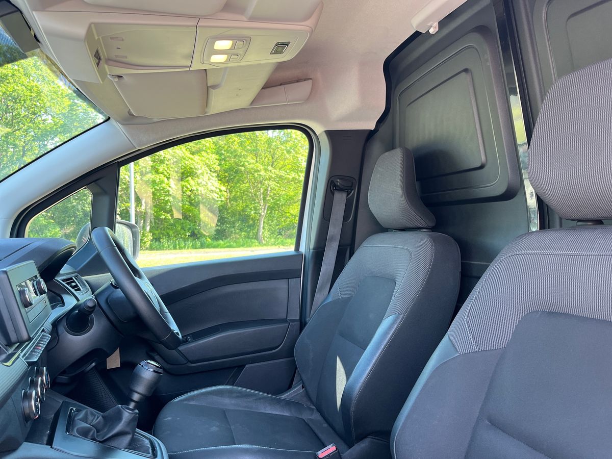 Used Renault Kangoo 2023 for sale - 76554843: Photo 9