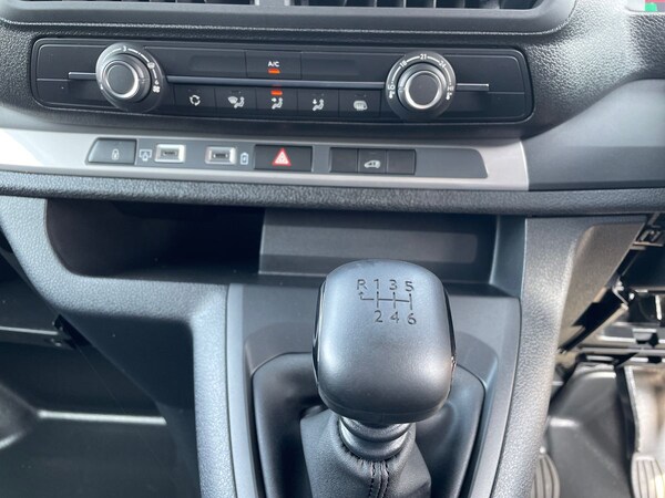 Used Vauxhall Vivaro 2025 for sale - 76224527: Photo 25