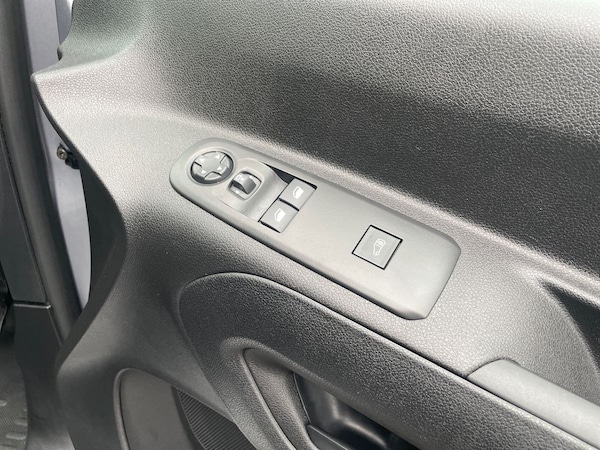 Used Peugeot Partner 2024 for sale - 76262596: Photo 23
