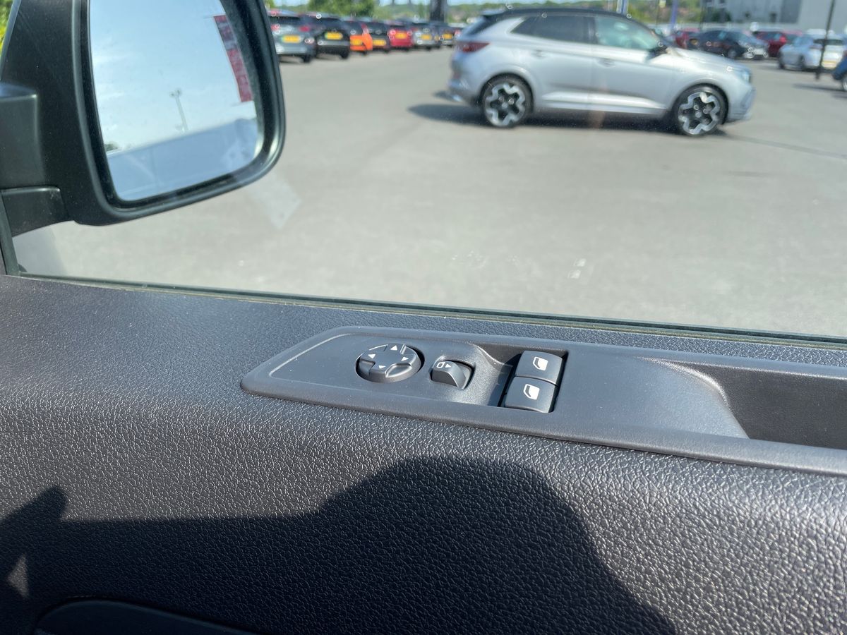 Used Vauxhall Vivaro 2025 for sale - 77089628: Photo 24