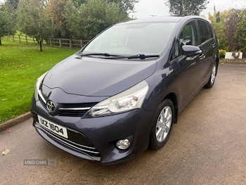 2015 - 1.6 D-4D Icon 5dr