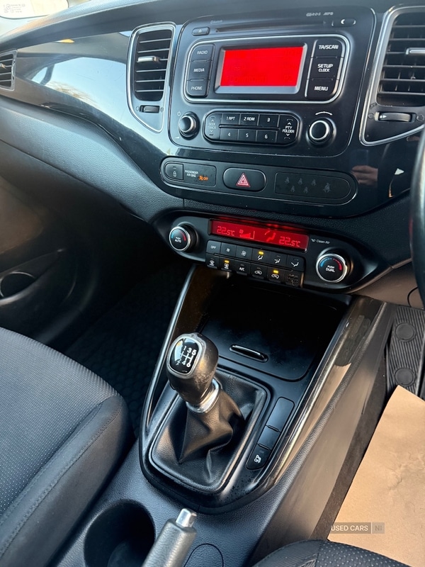 Used Kia Carens 2015 for sale - 77082217: Photo 8