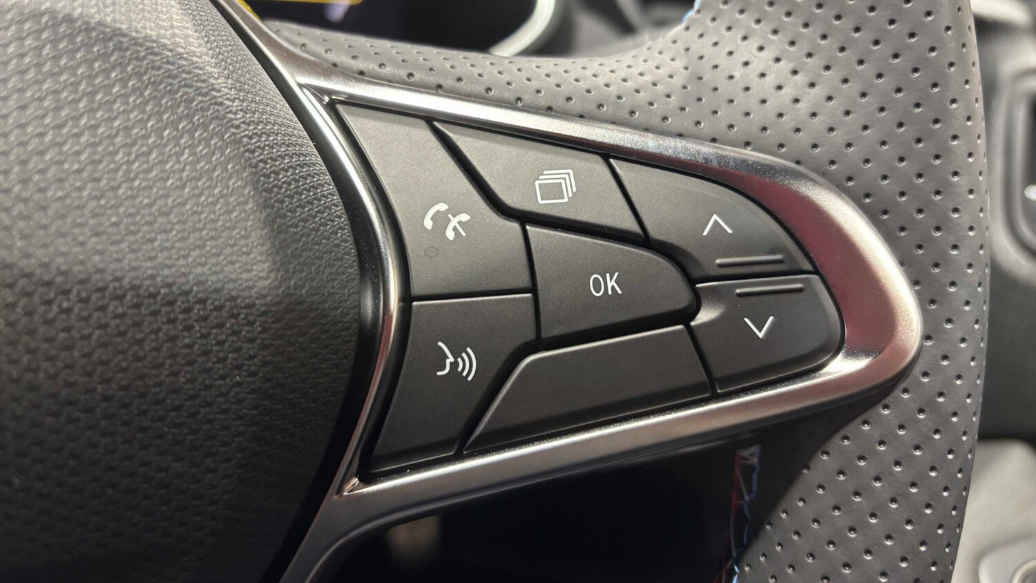 Used Renault Clio 2025 for sale - 77856576: Photo 18