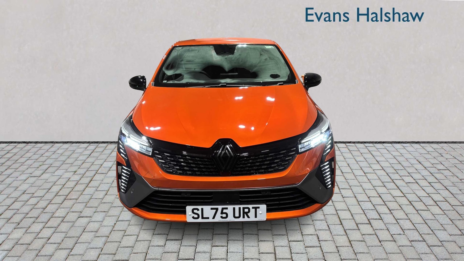 Used Renault Clio 2025 for sale - 77856576: Photo 3