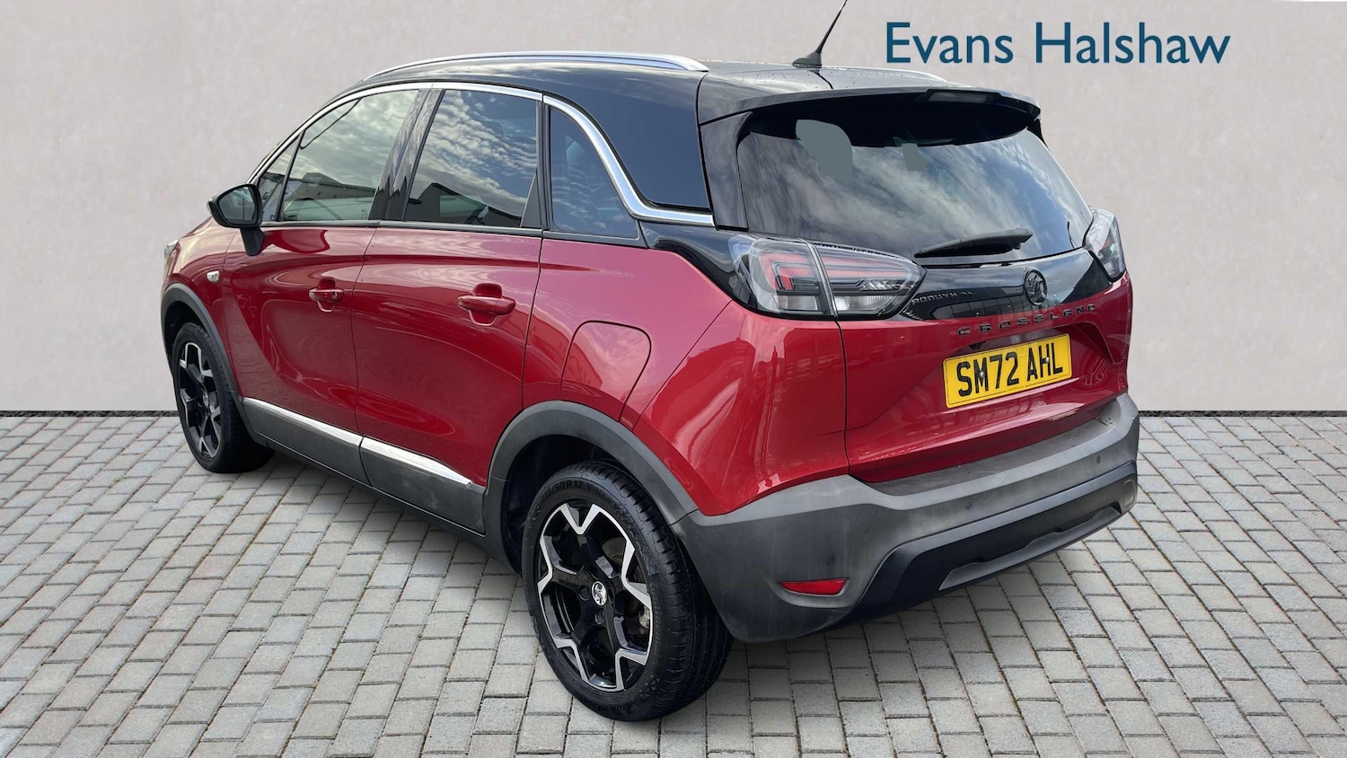 Used Vauxhall Crossland 2022 for sale - 77859049: Photo 2