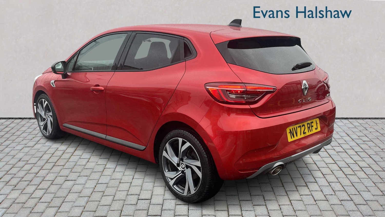 Used Renault Clio 2023 for sale - 77856959: Photo 4