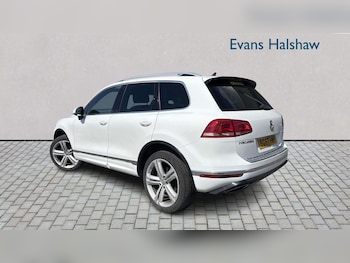 Used Volkswagen Touareg 2017 for sale - 78338125: Photo