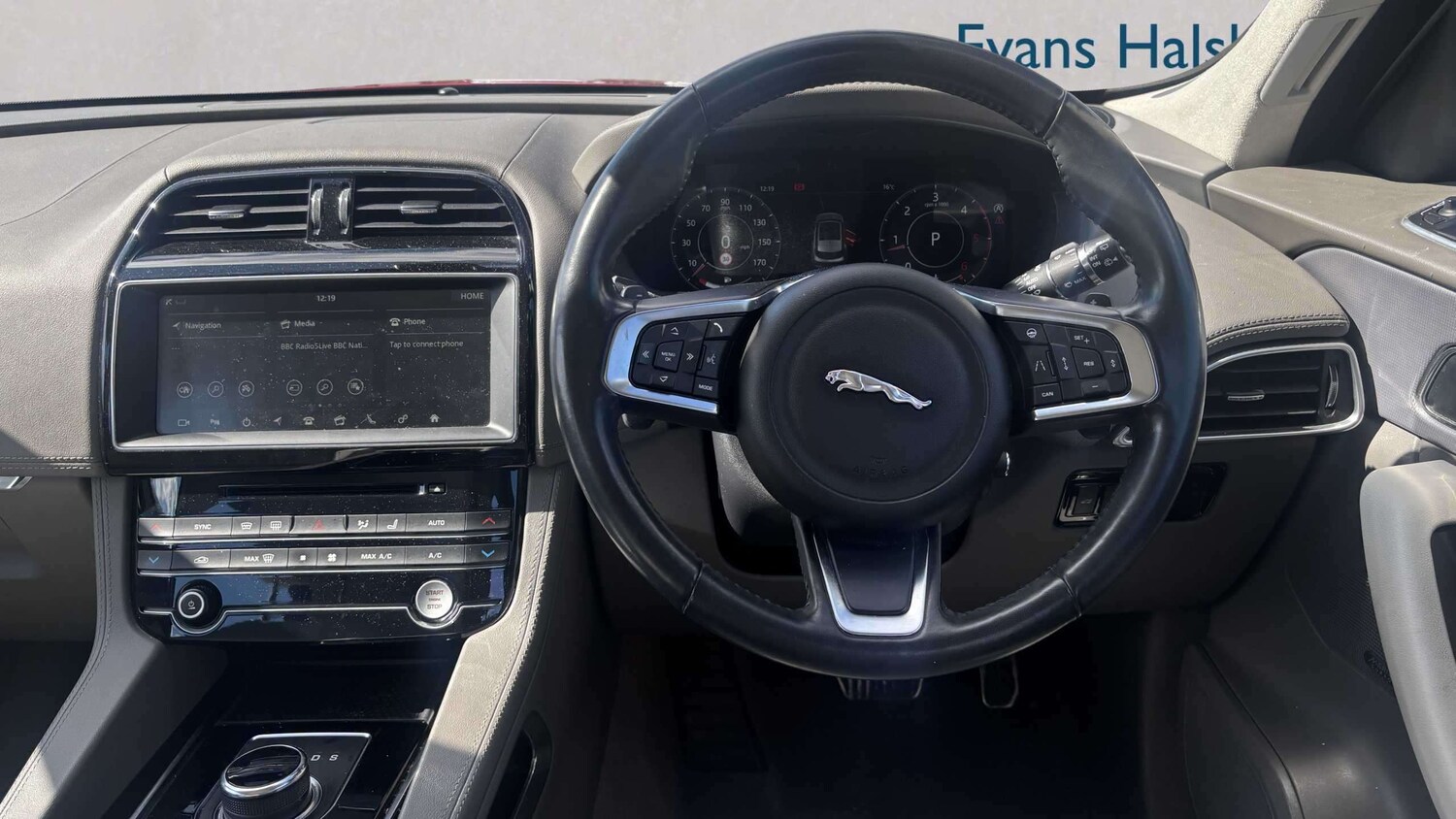 Used Jaguar F-Pace 2019 for sale - 78118874: Photo 7