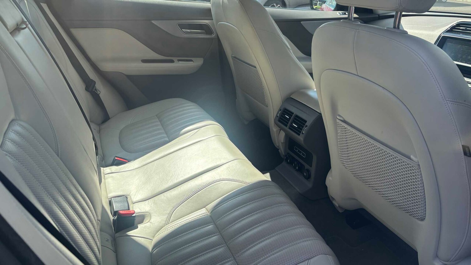 Used Jaguar F-Pace 2019 for sale - 78118874: Photo 9