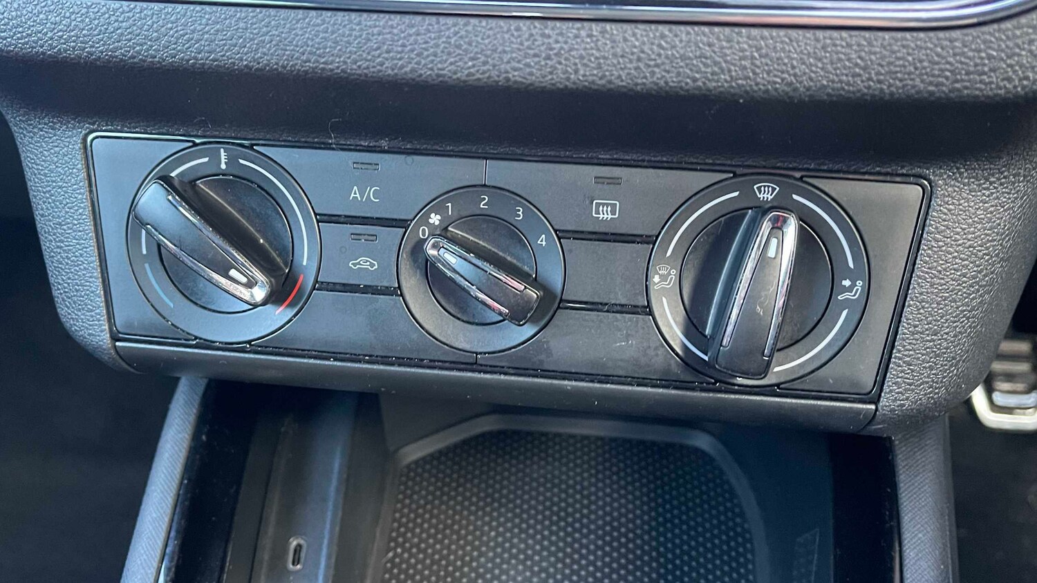 Used Skoda Kamiq for sale - 77861402: Photo 13